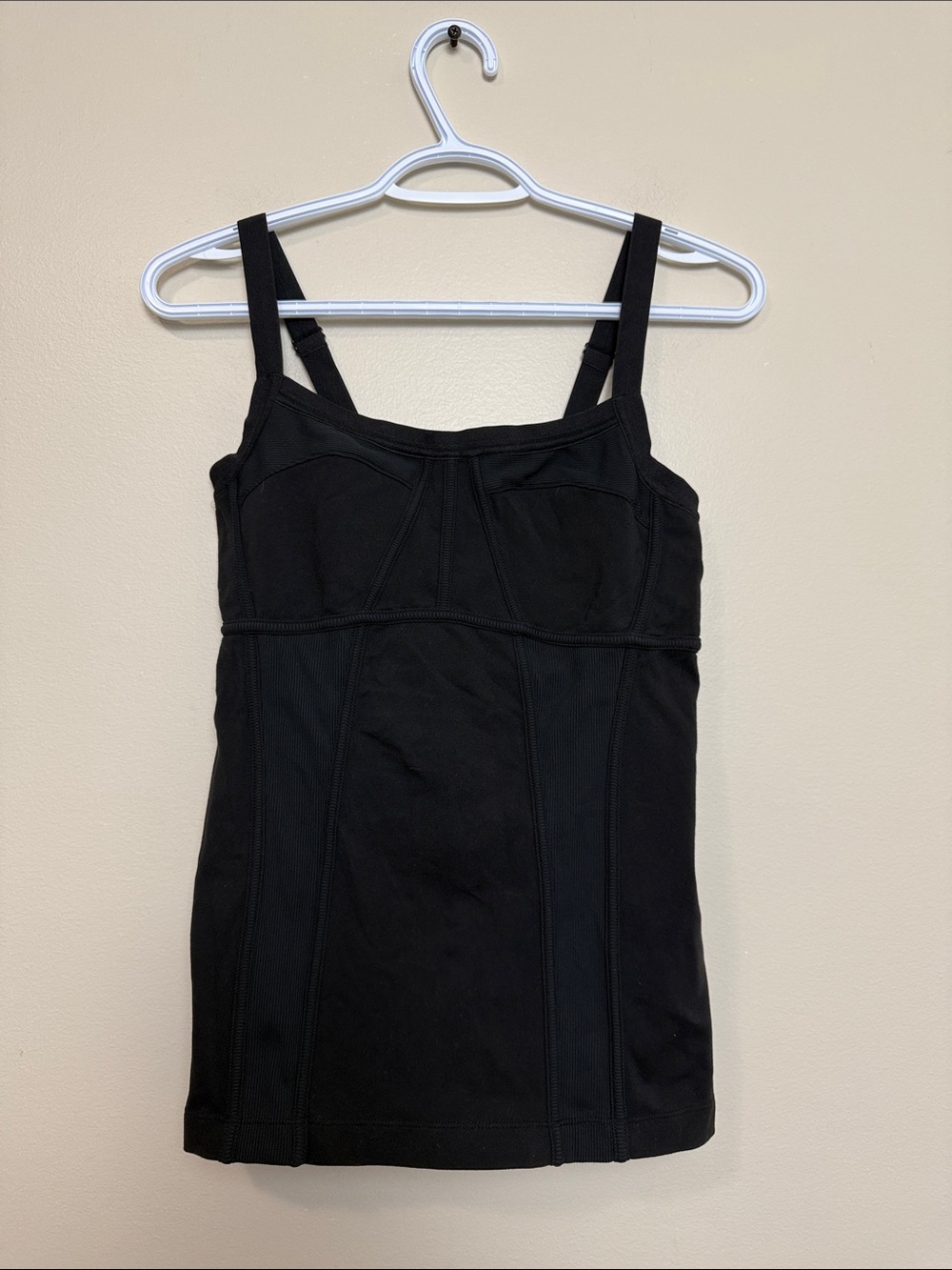 Lululemon Built-In Bra Tank TopSize 8 Adjustable Straps - Picture 2 of 7